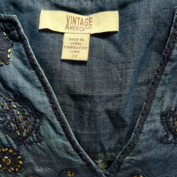 Gorgeous Vintage America Navy Blue with Embroidery and Gold Bead Blouse or Dress - Picture 11 of 11